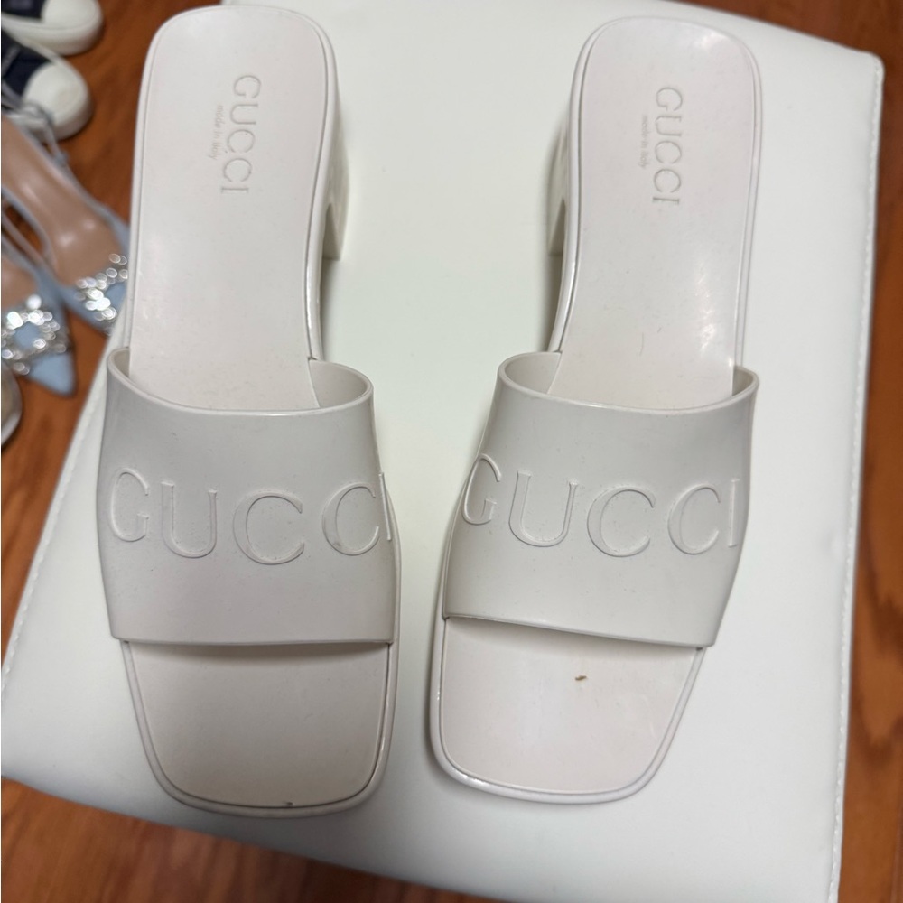 Gucci White Sandals with Textured Rubber Finish